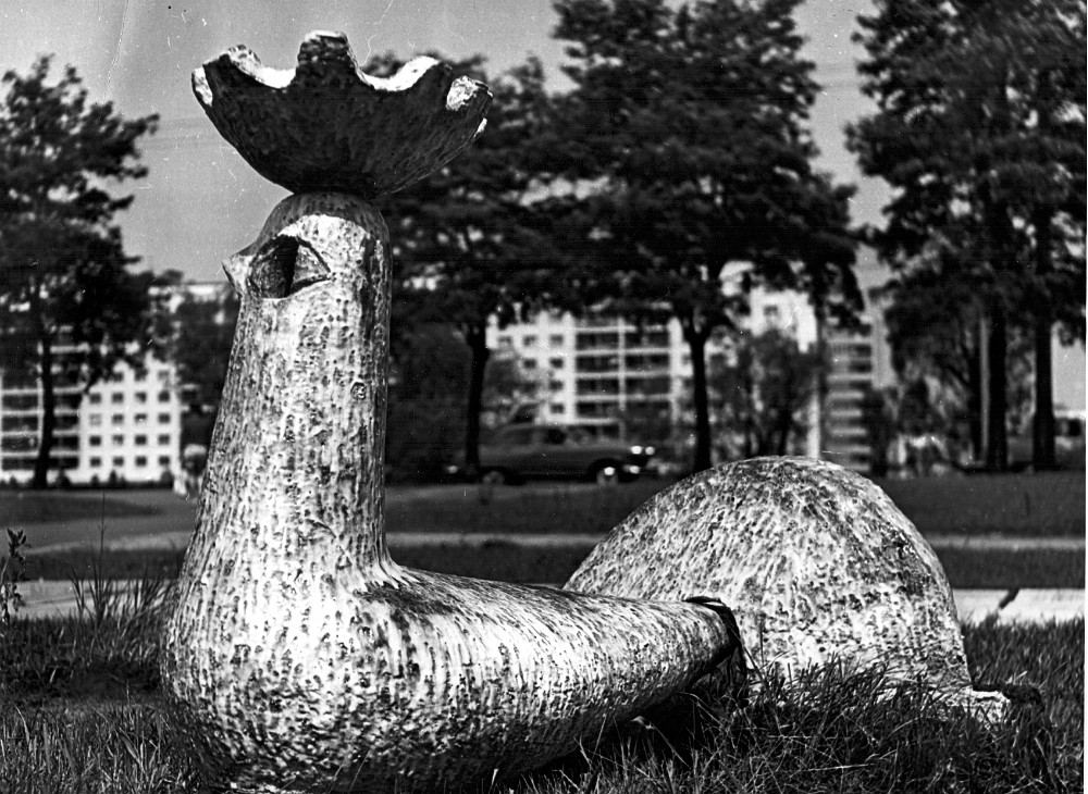 Birds Stoneware, 5.5' x 6.5' x 2.6', 1970, Bereznyaky, Kyiv, Ukraine, 1970