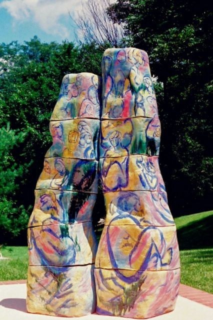 Mirage of the gone city Stoneware, 70 inches H, 2001, LM-1020