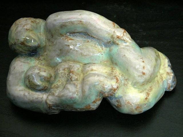 Woman and Chield Stoneware, 3x5x2 inches, 2001-2003, LM-2009